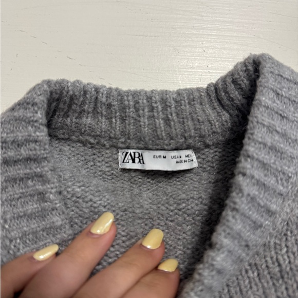 Zara Wool Blend Sweater - Picture 3 of 3